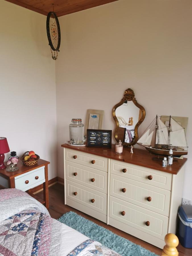 Catherine'S Lair A Quiet Peaceful Homestay Westport Bagian luar foto