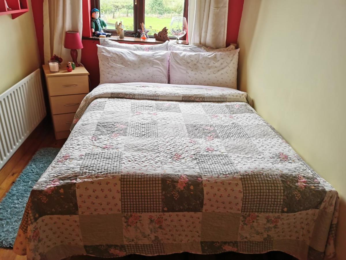 Catherine'S Lair A Quiet Peaceful Homestay Westport Bagian luar foto